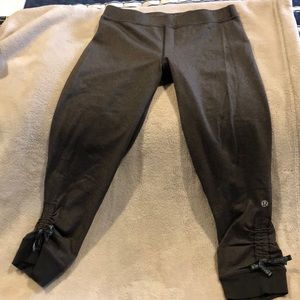 Lululemon brown crop leggings